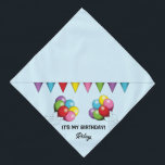 Bunte Bollons zum Geburtstag - Es ist mein Geburts Halstuch<br><div class="desc">Desteis originelle Cartoon-Illustration von bunten Geburtstagsballons in der Farbpalette von rot,  grün,  rosa,  gelb,  blau und lila. Über den Ballons befindet sich auch ein buntes Banner. Die Hintergrundfarbe ist hellblau. Ein personalisierbarer Textbereich lautet: "Es ist mein Geburtstag!",  während auf einem anderen Platz für einen Namen vorhanden ist.</div>