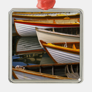 Bunte Boote im Wooden Boat Center Silbernes Ornament