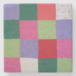 bunte gewirkte Patchwork-Quadrate Stone Untersetze Steinuntersetzer