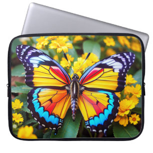 Bunte Illustration eines ruhenden Schmetterlings Laptopschutzhülle