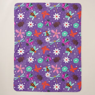 Bunte Insekten und Blumen auf violettem Hintergrun Sherpadecke