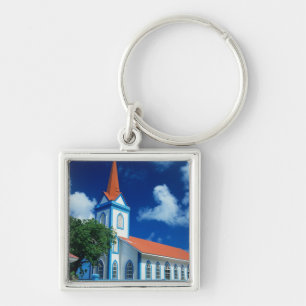 Bunte Kirche auf der Insel Tahaa in den Schlüsselanhänger