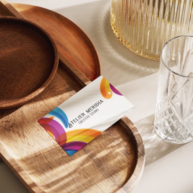 Bunte Kreativstudio mit QR Code Visitenkarte (Von Creator hochgeladen)