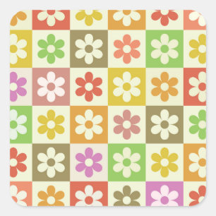 Bunte Retro-Blumen auf Schachbrettmuster Quadratischer Aufkleber
