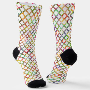 Bunte Socken mit einem lebendigen Diamantmuster