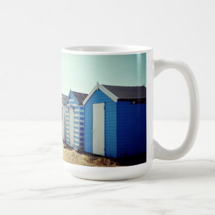 Bunte Strand-Hütten in The Sun Kaffeetasse