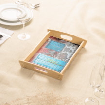 Bunte Wand, Tür und Fensterläden