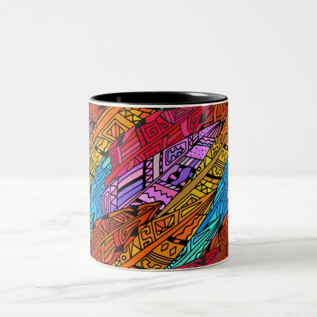 Bunter afrikanischer Entwurf Zweifarbige Tasse (Mittel)