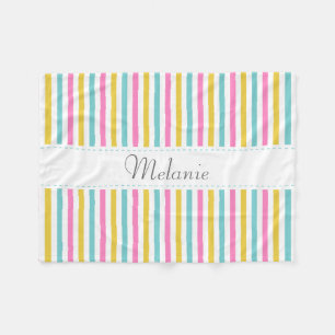 Bunter Streifen-Muster-individueller Name Fleecedecke