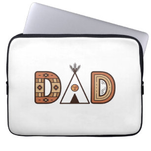 Buntes Dad-Tipi-Buchstaben-Shirt-Design_1 Laptopschutzhülle