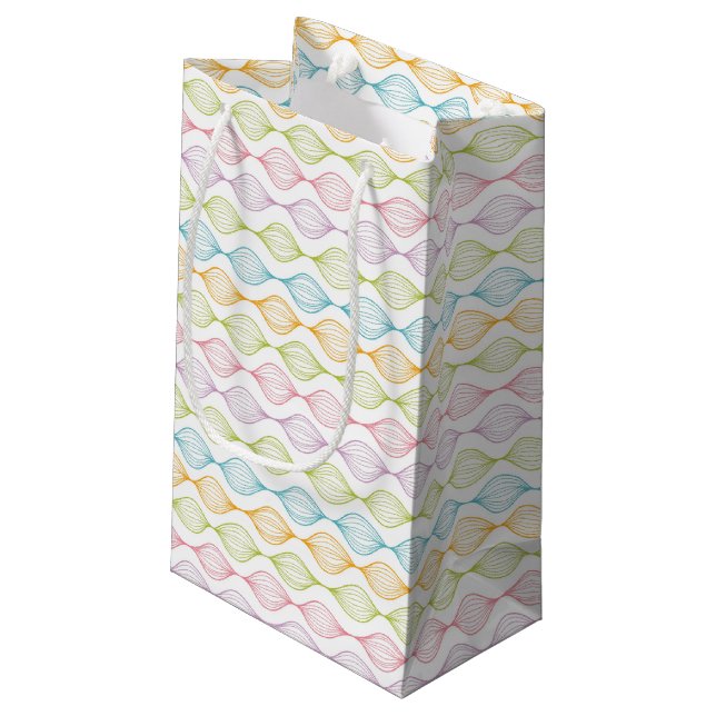 Buntes horizontales ogee Muster Kleine Geschenktüte (Rückseite Schrägansicht)