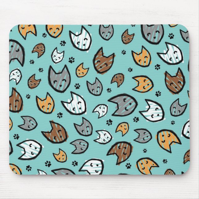 Buntes Katzen-und Tatzen-Muster auf aquamarinem Mousepad (Vorne)