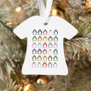 Buntes Pinguin Muster Süßes Weihnachts-Shirt Ornament