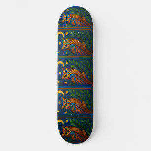 Buntglas-Eule unter Mond und Sternen Skateboard