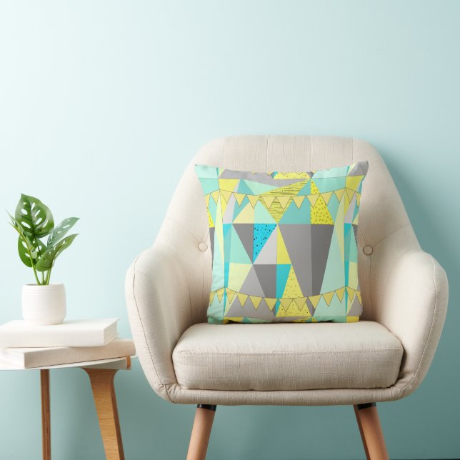 Bunting Aqua Yellow Grey Abstrakt Triangle Pattern Kissen (Stuhl )
