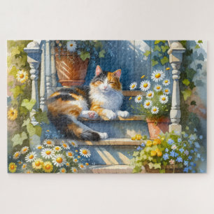 Buntkatze auf einem Blumenporch im Cottagecore-Sti