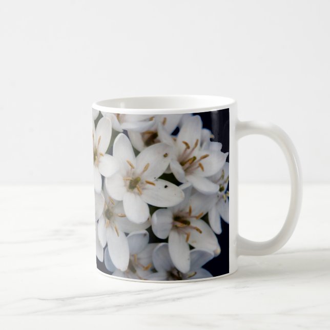 Buntöne aus weißen Blume Kaffeetasse (Rechts)