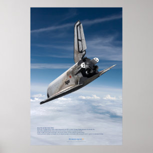 Buran-Raumgleiter beim Sinkflug durch Wolken Poster