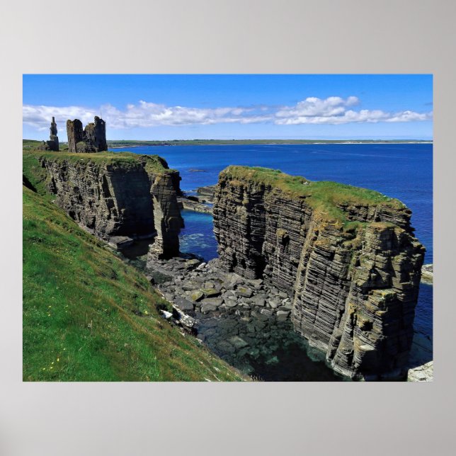 Burg auf den Klippen Poster (Vorne)
