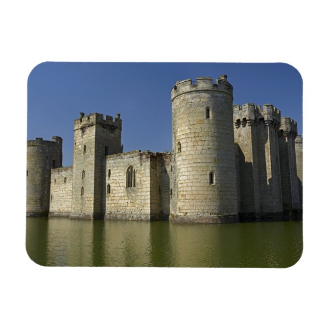 Burg Bodiam (1385), in Moat, Ost Magnet (Horizontal)