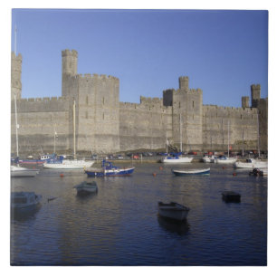 Burg Caernarfon, Gwynedd, Wales (RF) Fliese