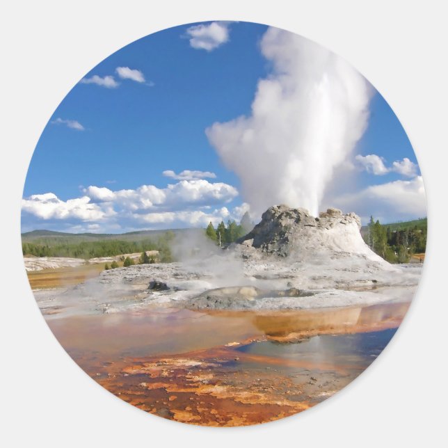 Burg Geyser Eruption Yellowstone Nationalpark. Runder Aufkleber (Vorderseite)