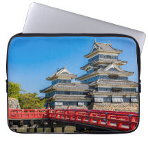 Burg Matsumoto und Brücke
