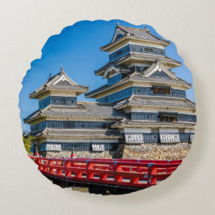Burg Matsumoto und Brücke Rundes Kissen