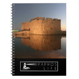Burg Paphos und Denkmäler bei Sonnenuntergang Notizblock