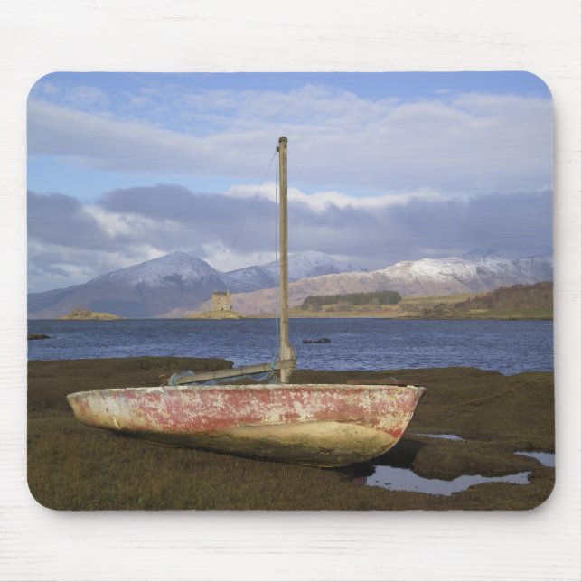 Burg Stalker mit Fischerboot im Schloss Mousepad (Vorne)