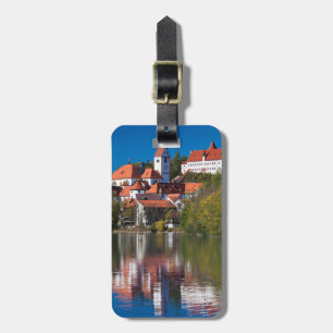 Burg und Abby am Fluss Gepäckanhänger