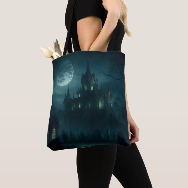Burgen von Necromancer Tasche (Von Nahem)