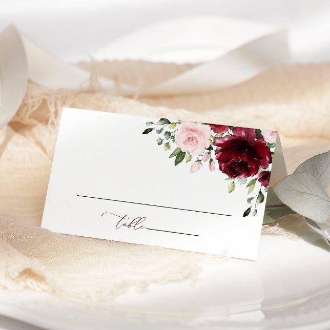 Burgund-Blume, rosa Blume, Grünpflanzen, Hochzeit Platzkarte (Von Creator hochgeladen)