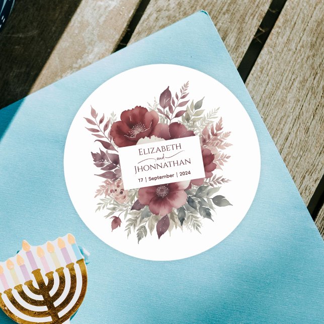Burgund Blumenbraut und Groomhochzeit Runder Aufkleber (Von Creator hochgeladen)