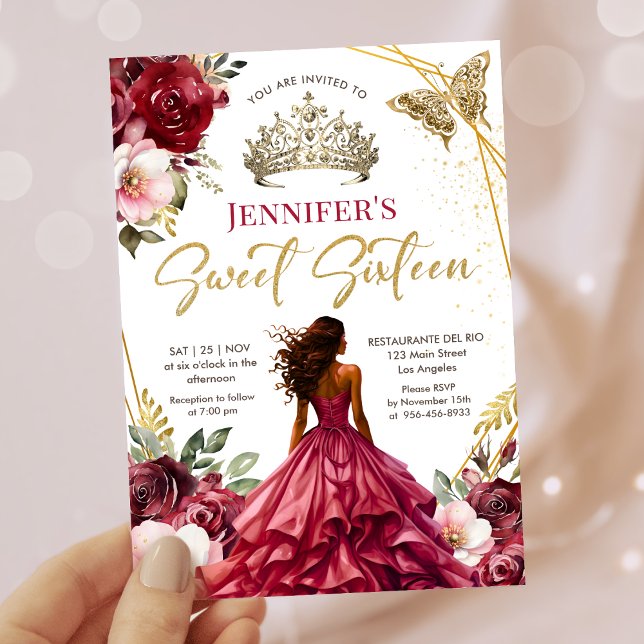 Burgund Blush Prinzessin Tiara Floral Sweet 16 Einladung (Von Creator hochgeladen)