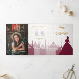 Burgund & Gold Arabian Quinceñera Foto Dreifach Gefaltete Einladung