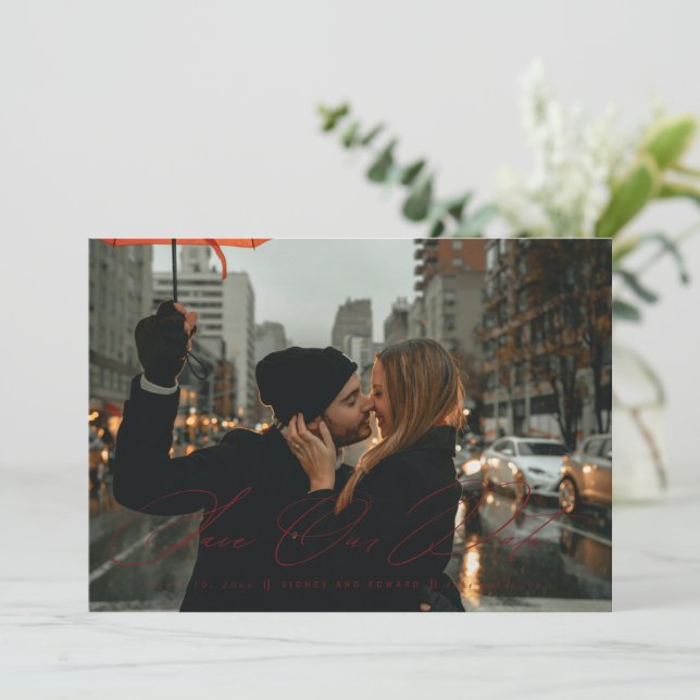 Burgund Modern Save the Date Fotokarte Einladung (Stehend Vorderseite)