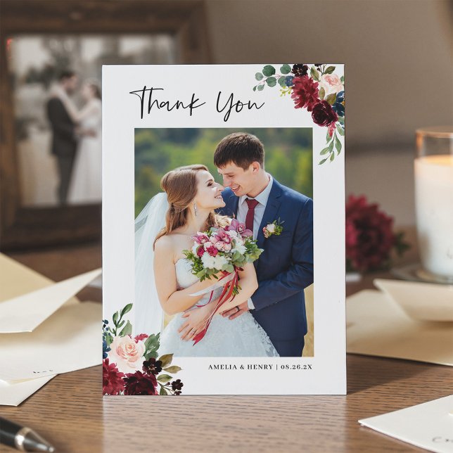 Burgund Red Blush Floral Moderne Hochzeit 2 Foto Dankeskarte (Von Creator hochgeladen)