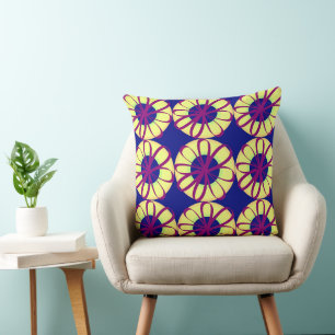 Burgund Ribbon Blume auf Lemon Donuts Blue Kissen
