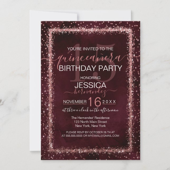 Burgund Rose Gold Sprinkled Confetti Quinceañera Einladung (Vorderseite)