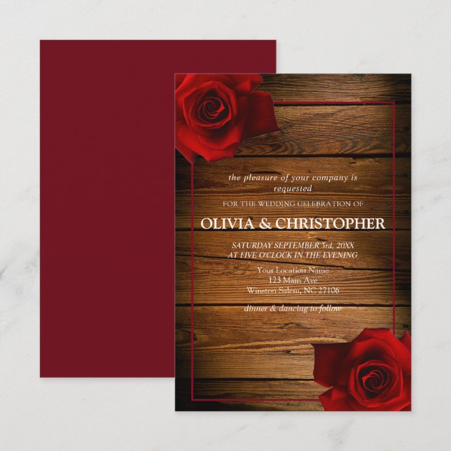 Burgund Rote Rose Rustikale Holzhochzeit Einladung (Vorne/Hinten)