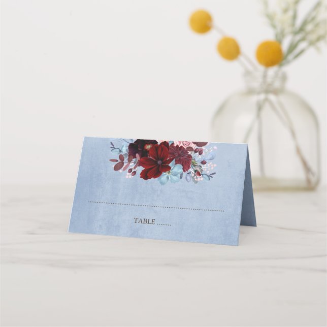Burgund und Dusty Blue Floral Wasserfarbe Platzkarte (Vorderseite)