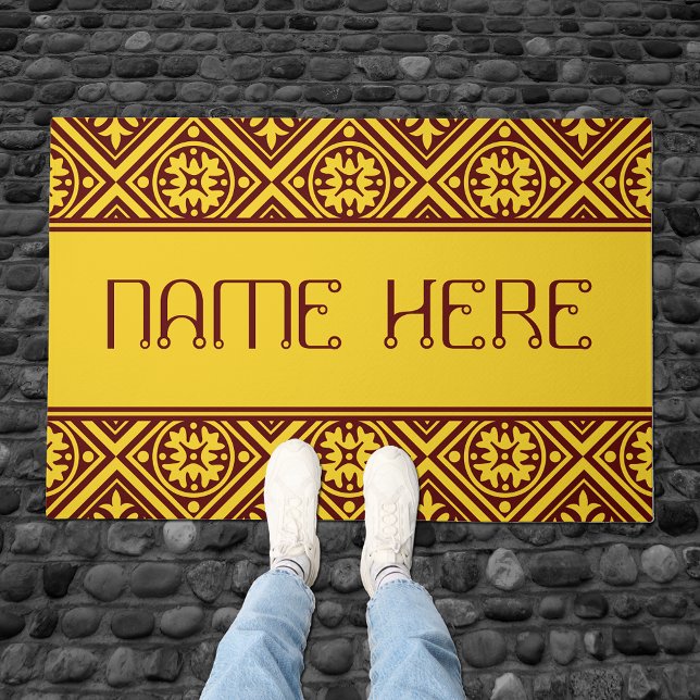 Burgund und Gold Moderne Individuelle Name Door Ma Fußmatte (Von Creator hochgeladen)