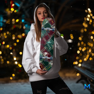 Burgund und Waldgrün Klassischer Tartan Skateboard