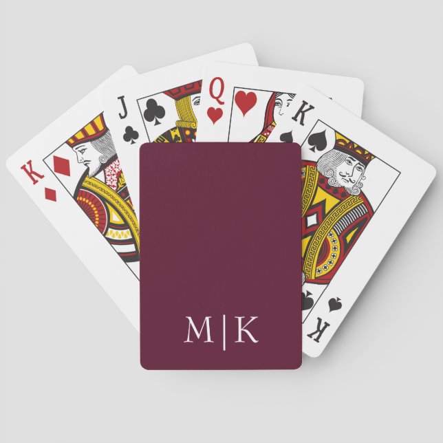 Burgund und Weiß | Modernes Monogramm Spielkarten (Rückseite)