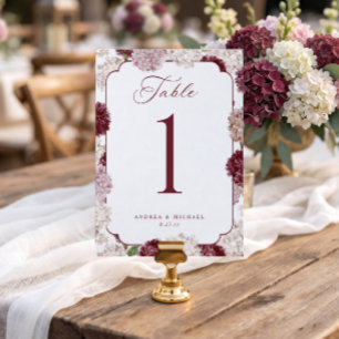 Burgunder-Hortensien-Winterhochzeit-Tischnummern Einladung