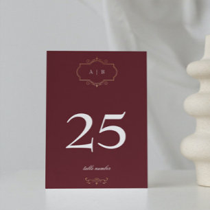 Burgunder klassische Goldkamm Monogramm Hochzeit Tischnummer