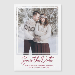 Burgunder Roter Text und Foto Save the Date Magneteinladung