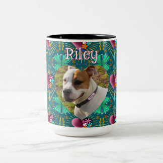 Burgunderherz mit Blumen und goldenen Strahlen Zweifarbige Tasse