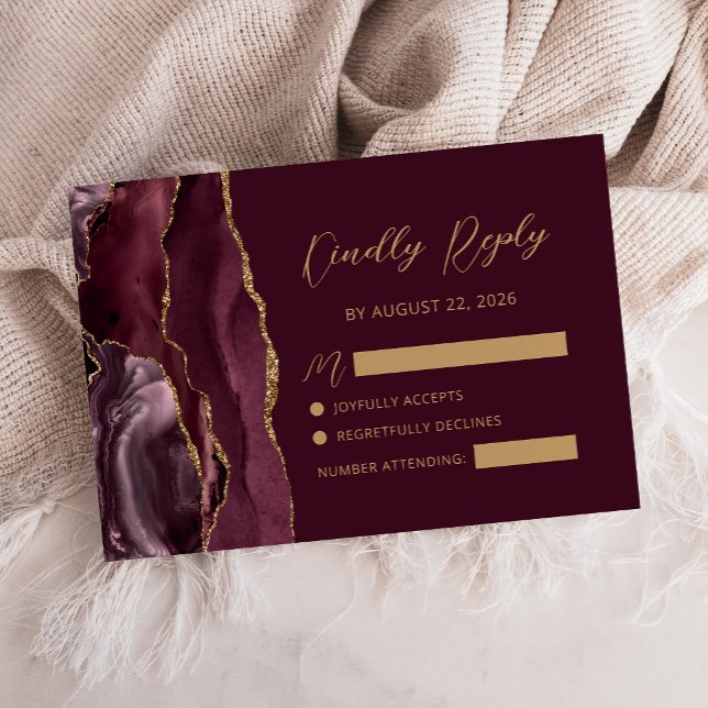 Burgundy Agate Gold Calligraphy Script Wedding RSVP Karte (Von Creator hochgeladen)